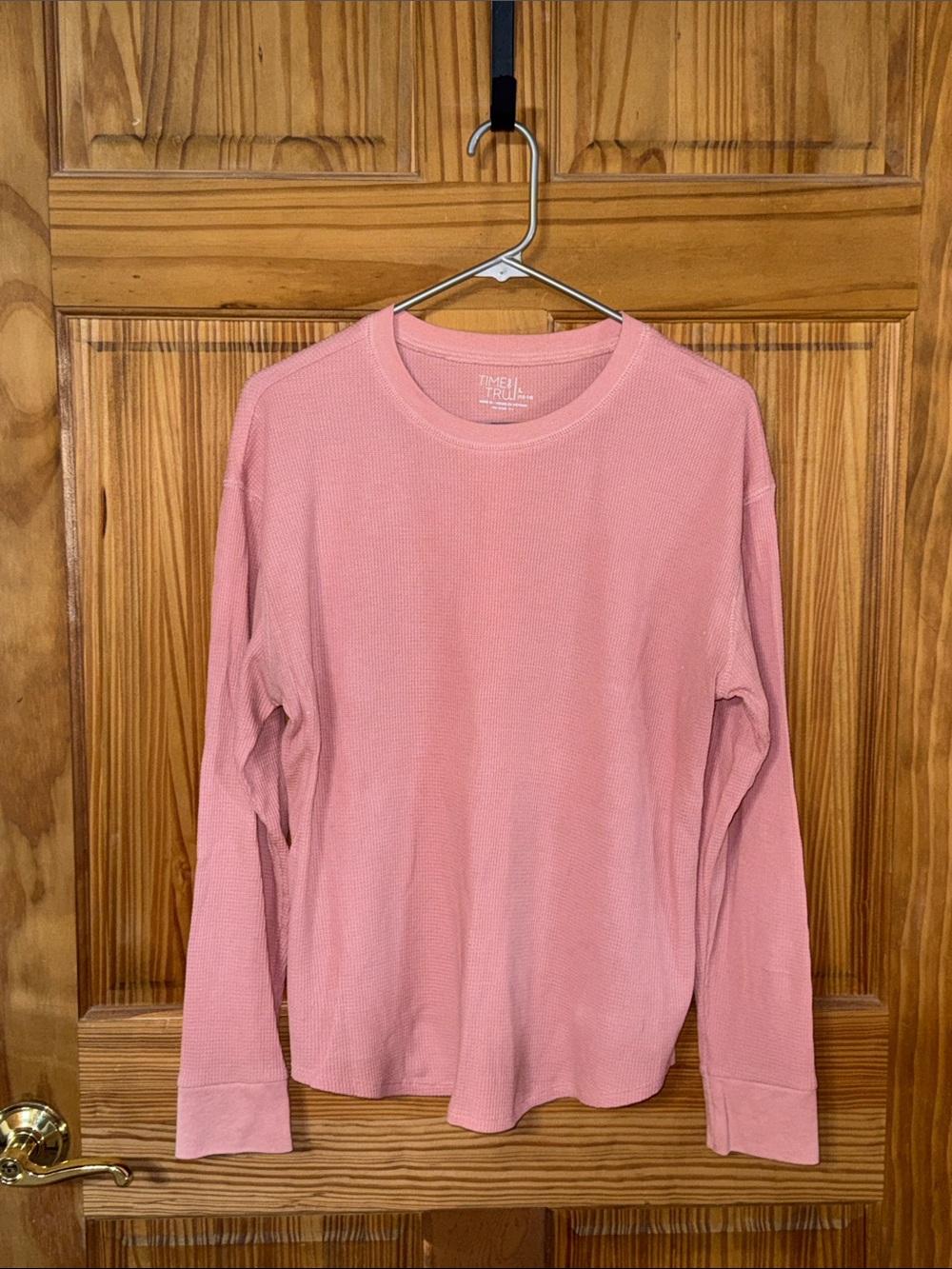 Time and Tru Men's Crewneck Thermal Sweater in Dusty Pink